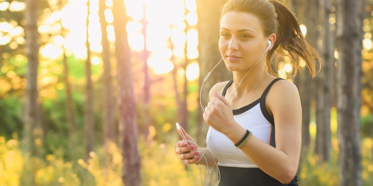 woman jogging